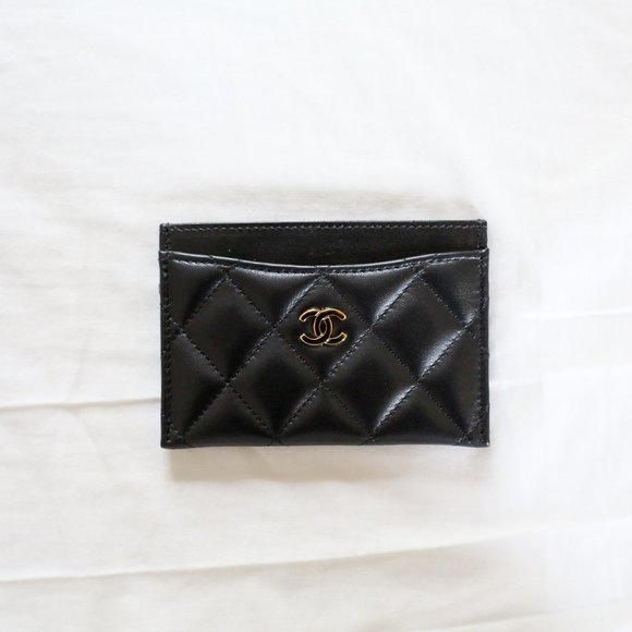 CHANEL Accessories - Chanel Quilted Lambskin Cardholder in Black